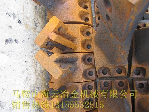 山東圓友2方、2000雙軸式攪拌機(jī)左右攪拌臂、右側(cè)刮刀廠家電話(huà)